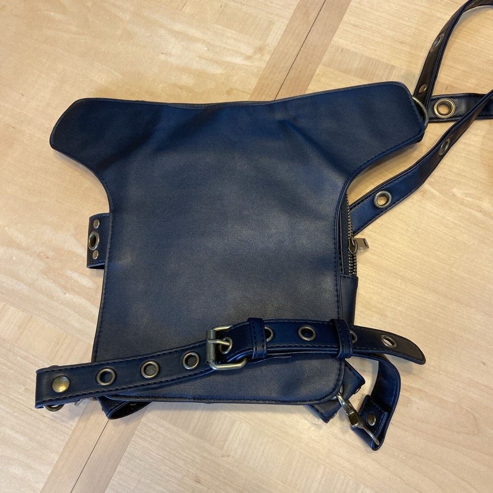 gothic steampunk waist Bag Valentoria Leather Hiking Messenger Bag - Picture 2 of 3